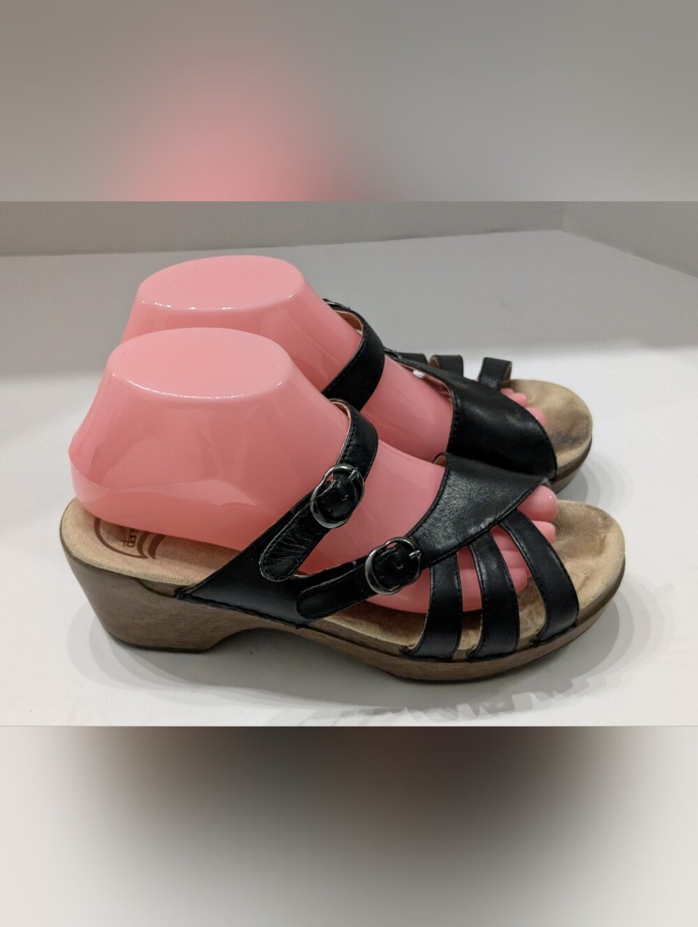 Dansko Women's 39/8.5-9 Shelby Slide Sandals Black Leather Wedge Heels W4